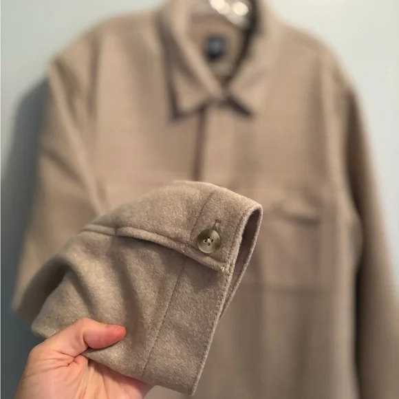 Gap Women’s Wool Blend Cream Tan Shacket Large Button Down Soft Chore Coat EUC - Picture 10 of 15
